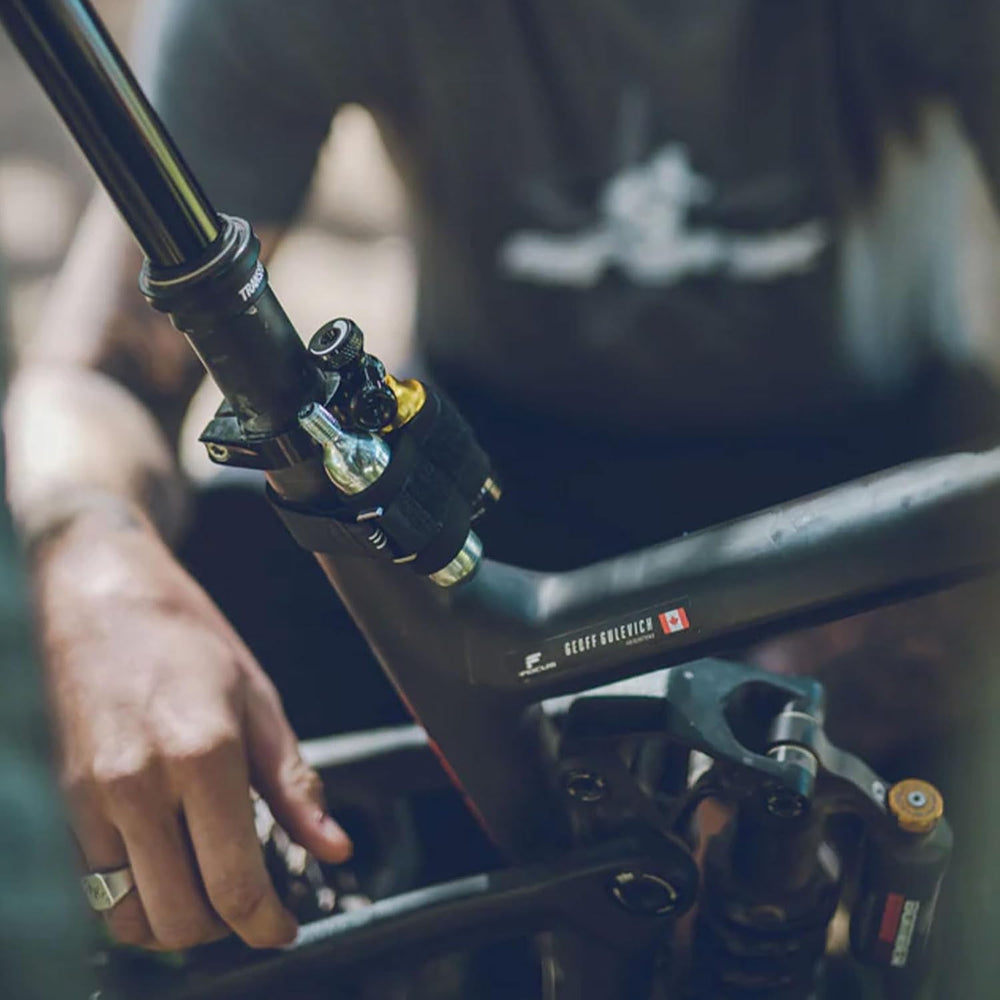 LEZYNE Tubeless CO2 Blaster Tire Repair Kit