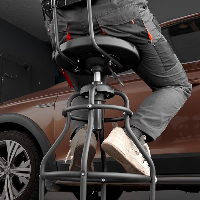 VEVOR Shop Stool with Backrest, Pneumatic Garage Seat/Work Stool with 300 lbs