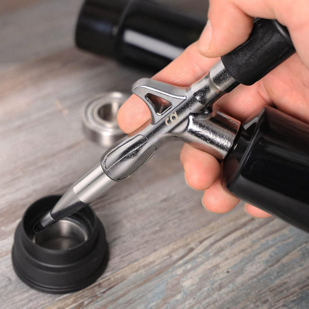 CyclingDeal Bike Bicycle Grease Lubricant Injector Gun 9/16" Threaded - ...