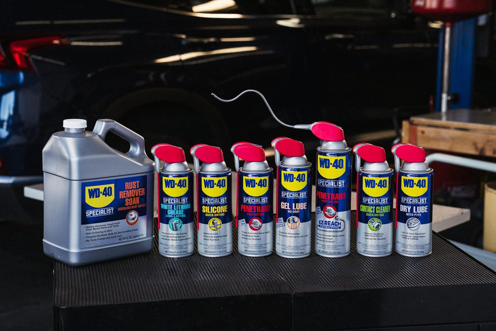 WD-40 Specialist White Lithium Grease Spray with SMART STRAW SPRAYS 2 WAYS, 1...
