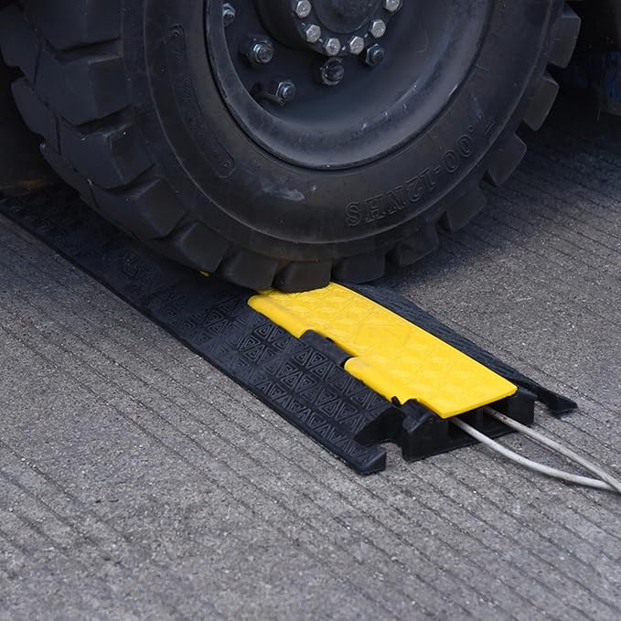 Heavy-Duty Rubber Cable Protector Ramp (4-Pack)